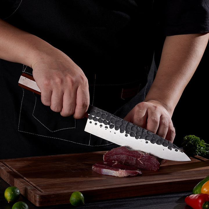 Cuchillo Chef #8, mango forjado, hoja de acero negro de alto carbono