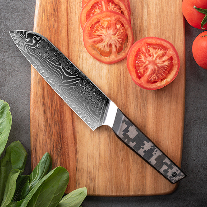 Cuchillo Santoku #7 “Centinela” – Damasco 67 capas, núcleo 10Cr.