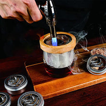 Cargar imagen en el visor de la galería, Kit Ahumador de cócteles, cuatro tipos de chips ahumadores de madera para whisky y bourbon.