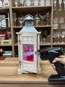 Farol de madera con láminas de vidrio – madera vintage y parte superior de metal alto 30cm.