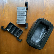 Cargar imagen en el visor de la galería, Molde Hielo Transparente Cubos largos de 8 cavidades –  7.5cm x 1.5cm x 1.5cm