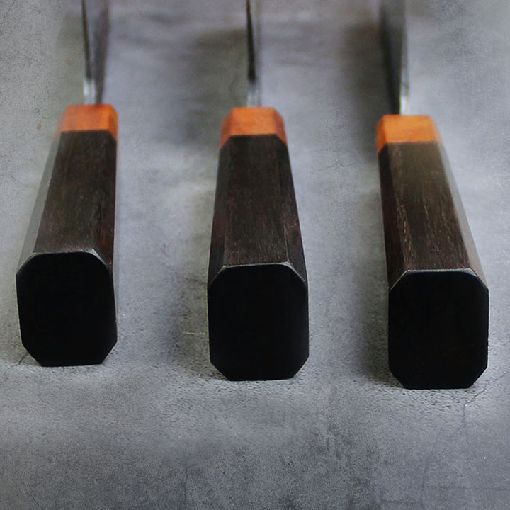 Cuchillo de chef japonés de acero de Damasco, 67 capas de forja.