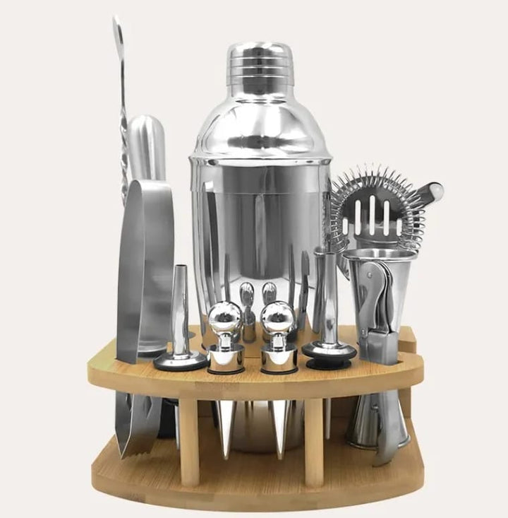 KIT BASICO BARTENDER, DE 12 PIEZAS DE ACERO INOXIDABLE CON BASE DE BAMBÚ.