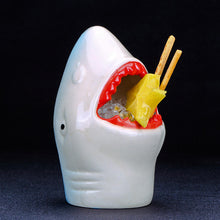 Cargar imagen en el visor de la galería, Tki tiburón blanco con diente rojo 300ml.