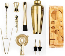 Cargar imagen en el visor de la galería, Kit de barman de 10 piezas con elegante soporte de bambú | Kit de barman perfecto para el hogar y coctelera Martini en GOLD.