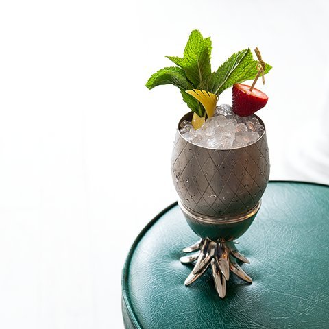 Taza de cóctel de piña de acero inoxidable 890ml.