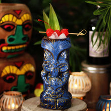 Cargar imagen en el visor de la galería, Ceramic Duece Tiki Mug 520ml (color negro)