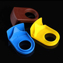 Cargar imagen en el visor de la galería, Juego de 12 pinzas para sujetar botellas de cerveza, abrazaderas de plástico ABS.