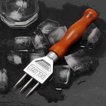 Cargar imagen en el visor de la galería, Pica hielo de acero inoxidable con mango de madera.