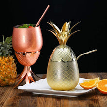 Cargar imagen en el visor de la galería, Taza cóctel de piña chapada en oro. 890 ml