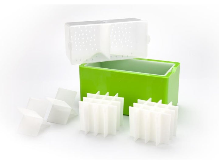 ICE CUBE MOULD, Molde para hielos transparentes cuadrados o rectangulares.