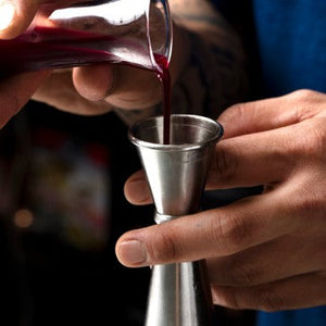 JIGGER ESTILO JAPONÉS 1OZ / 2OZ Cocktail Kingdom.