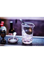 Cargar imagen en el visor de la galería, Vaso Mezclador 450ml – Tallado Mixing Glass